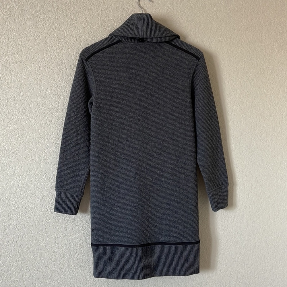 Lululemon On Repeat Dress Size 2 - Picture 4 of 12